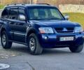 Синий Мицубиси Паджеро, объемом двигателя 3 л и пробегом 227 тыс. км за 8900 $, фото 1 на Automoto.ua