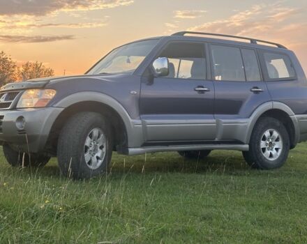 Синий Мицубиси Паджеро, объемом двигателя 3 л и пробегом 180 тыс. км за 6500 $, фото 1 на Automoto.ua