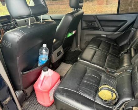 Міцубісі Паджеро 2006 у Павлограде на Automoto.ua Синій Міцубісі Паджеро, об'ємом двигуна 3.2 л та пробігом 240 тис. км за 4300 $, фото 5 на Automoto.ua