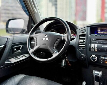 Синій Міцубісі Паджеро, об'ємом двигуна 3 л та пробігом 245 тис. км за 8950 $, фото 8 на Automoto.ua