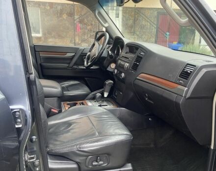 Синій Міцубісі Паджеро, об'ємом двигуна 0 л та пробігом 330 тис. км за 15500 $, фото 3 на Automoto.ua