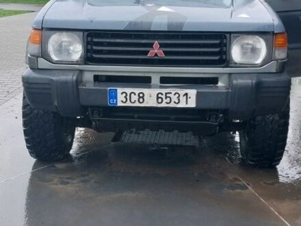 Міцубісі Паджеро 1996 у Сарнах на Automoto.ua Синій Міцубісі Паджеро, об'ємом двигуна 0 л та пробігом 293 тис. км за 4000 $, фото 1 на Automoto.ua