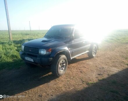 Синій Міцубісі Паджеро, об'ємом двигуна 2.8 л та пробігом 300 тис. км за 1213 $, фото 1 на Automoto.ua