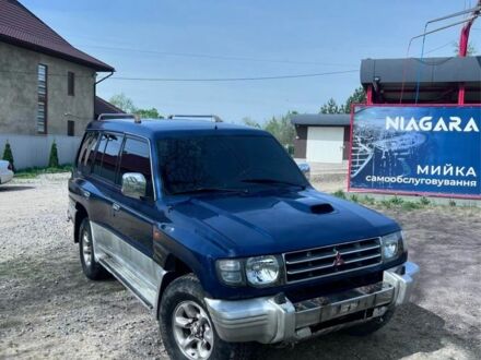 Мицубиси Паджеро 1998 в Черновцах на Automoto.ua Синий Мицубиси Паджеро, объемом двигателя 2.8 л и пробегом 100 тыс. км за 4400 $, фото 1 на Automoto.ua