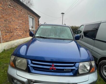 Синий Мицубиси Паджеро, объемом двигателя 3.2 л и пробегом 111 тыс. км за 4706 $, фото 1 на Automoto.ua