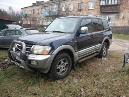 Синій Міцубісі Паджеро, об'ємом двигуна 3.2 л та пробігом 433 тис. км за 6881 $, фото 1 на Automoto.ua