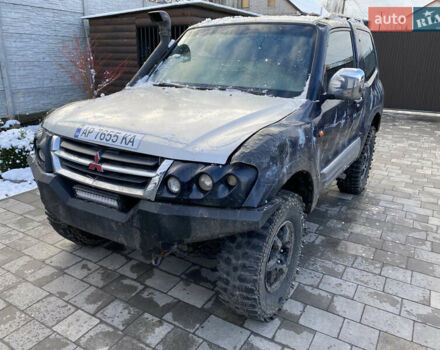 Синий Мицубиси Паджеро, объемом двигателя 3.2 л и пробегом 299 тыс. км за 5500 $, фото 1 на Automoto.ua