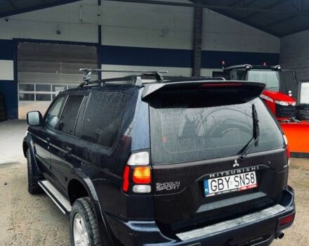 Синий Мицубиси Паджеро, объемом двигателя 2.5 л и пробегом 250 тыс. км за 2450 $, фото 1 на Automoto.ua