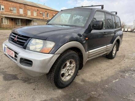 Синій Міцубісі Паджеро, об'ємом двигуна 3.2 л та пробігом 277 тис. км за 4000 $, фото 1 на Automoto.ua