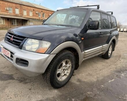 Синій Міцубісі Паджеро, об'ємом двигуна 3.2 л та пробігом 277 тис. км за 4000 $, фото 1 на Automoto.ua