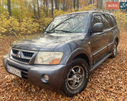 Синий Мицубиси Паджеро, объемом двигателя 2.97 л и пробегом 340 тыс. км за 6350 $, фото 1 на Automoto.ua