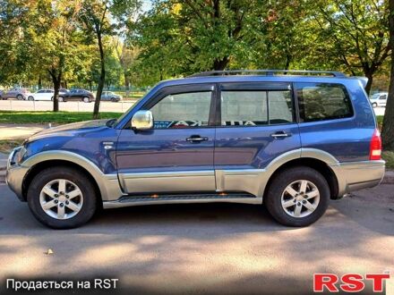Синій Міцубісі Паджеро, об'ємом двигуна 3.8 л та пробігом 315 тис. км за 7300 $, фото 1 на Automoto.ua