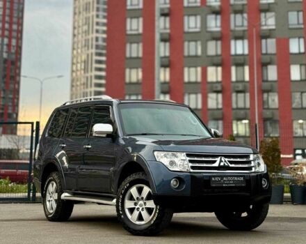 Синій Міцубісі Паджеро, об'ємом двигуна 3 л та пробігом 245 тис. км за 8950 $, фото 1 на Automoto.ua