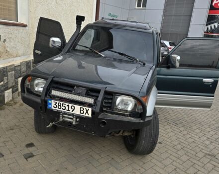 Зелений Міцубісі Паджеро, об'ємом двигуна 3 л та пробігом 280 тис. км за 5500 $, фото 1 на Automoto.ua