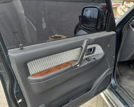 Зелений Міцубісі Паджеро, об'ємом двигуна 3 л та пробігом 280 тис. км за 5500 $, фото 8 на Automoto.ua