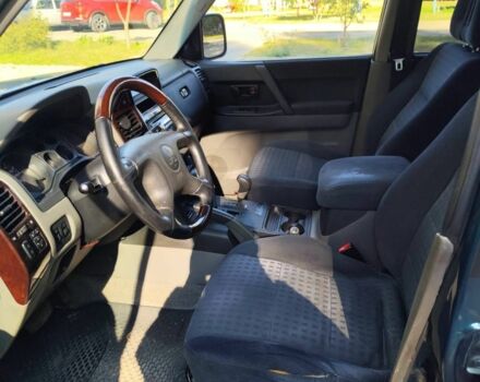 Зеленый Мицубиси Паджеро, объемом двигателя 3 л и пробегом 250 тыс. км за 4500 $, фото 7 на Automoto.ua