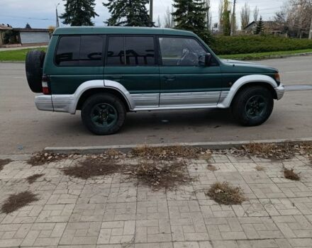 Зеленый Мицубиси Паджеро, объемом двигателя 2.5 л и пробегом 403 тыс. км за 5000 $, фото 2 на Automoto.ua
