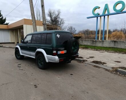 Зеленый Мицубиси Паджеро, объемом двигателя 2.5 л и пробегом 403 тыс. км за 5000 $, фото 1 на Automoto.ua