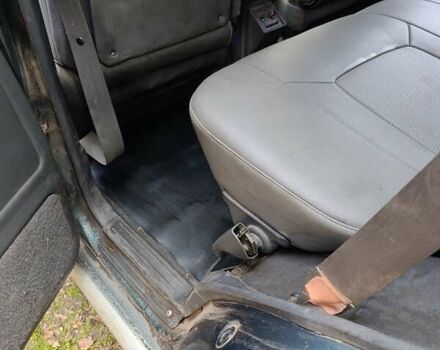 Зеленый Мицубиси Паджеро, объемом двигателя 2.8 л и пробегом 350 тыс. км за 5000 $, фото 3 на Automoto.ua