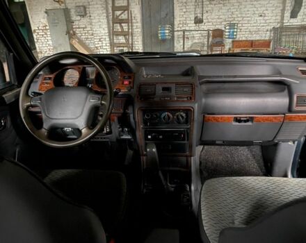 Зеленый Мицубиси Паджеро, объемом двигателя 2.8 л и пробегом 222 тыс. км за 6500 $, фото 4 на Automoto.ua