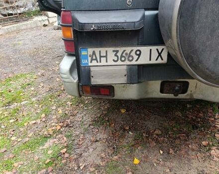 Зеленый Мицубиси Паджеро, объемом двигателя 2.8 л и пробегом 350 тыс. км за 5000 $, фото 1 на Automoto.ua