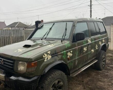 Зелений Міцубісі Паджеро, об'ємом двигуна 2.4 л та пробігом 480 тис. км за 3500 $, фото 1 на Automoto.ua