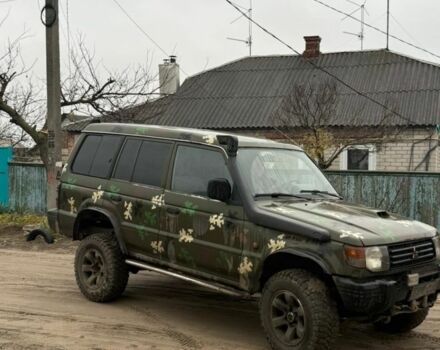Зелений Міцубісі Паджеро, об'ємом двигуна 2.4 л та пробігом 480 тис. км за 3500 $, фото 2 на Automoto.ua