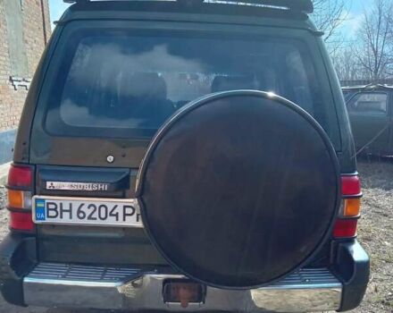 Зелений Міцубісі Паджеро, об'ємом двигуна 3 л та пробігом 334 тис. км за 5150 $, фото 1 на Automoto.ua