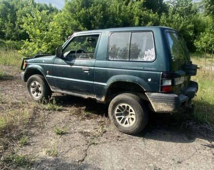 Зелений Міцубісі Паджеро, об'ємом двигуна 2.5 л та пробігом 400 тис. км за 3000 $, фото 1 на Automoto.ua