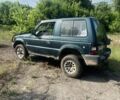 Зелений Міцубісі Паджеро, об'ємом двигуна 2.5 л та пробігом 400 тис. км за 3000 $, фото 1 на Automoto.ua