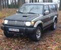 Зелений Міцубісі Паджеро, об'ємом двигуна 2 л та пробігом 350 тис. км за 3500 $, фото 1 на Automoto.ua