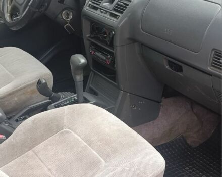 Зелений Міцубісі Паджеро, об'ємом двигуна 2 л та пробігом 350 тис. км за 3500 $, фото 10 на Automoto.ua