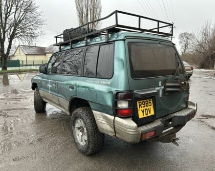 Зеленый Мицубиси Паджеро, объемом двигателя 2.8 л и пробегом 300 тыс. км за 4257 $, фото 2 на Automoto.ua