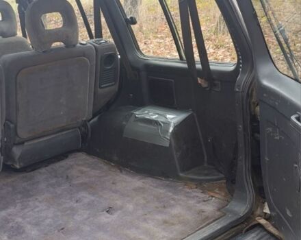 Зелений Міцубісі Паджеро, об'ємом двигуна 2 л та пробігом 350 тис. км за 3500 $, фото 8 на Automoto.ua