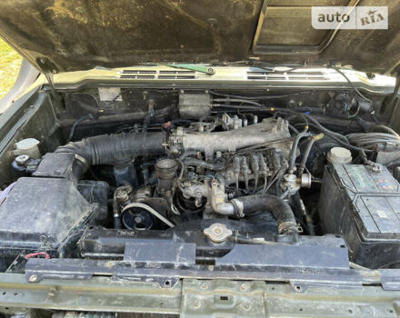 Зелений Міцубісі Паджеро, об'ємом двигуна 3 л та пробігом 200 тис. км за 8000 $, фото 1 на Automoto.ua