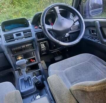 Зеленый Мицубиси Паджеро, объемом двигателя 2.8 л и пробегом 365 тыс. км за 5100 $, фото 9 на Automoto.ua