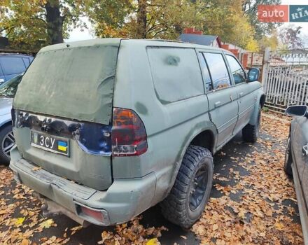 Міцубісі Паджеро 1999 у Києві на Automoto.ua Зелений Міцубісі Паджеро, об'ємом двигуна 2.5 л та пробігом 300 тис. км за 3000 $, фото 2 на Automoto.ua