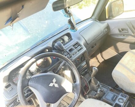 Зеленый Мицубиси Паджеро, объемом двигателя 2.8 л и пробегом 20 тыс. км за 4500 $, фото 3 на Automoto.ua