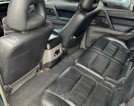 Зеленый Мицубиси Паджеро, объемом двигателя 3.2 л и пробегом 375 тыс. км за 5200 $, фото 10 на Automoto.ua