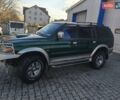 Зеленый Мицубиси Паджеро, объемом двигателя 2.5 л и пробегом 274 тыс. км за 6200 $, фото 2 на Automoto.ua