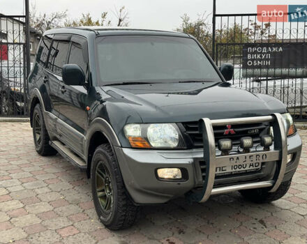 Зелений Міцубісі Паджеро, об'ємом двигуна 3.2 л та пробігом 390 тис. км за 8750 $, фото 2 на Automoto.ua