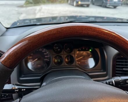 Зеленый Мицубиси Паджеро, объемом двигателя 0 л и пробегом 300 тыс. км за 5918 $, фото 4 на Automoto.ua