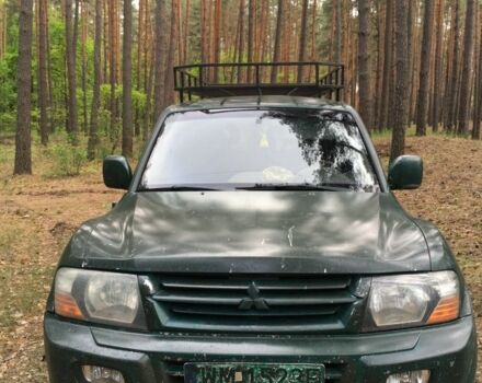 Зелений Міцубісі Паджеро, об'ємом двигуна 3.2 л та пробігом 314 тис. км за 140000 $, фото 3 на Automoto.ua