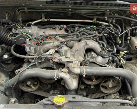 Зеленый Мицубиси Паджеро, объемом двигателя 3.5 л и пробегом 325 тыс. км за 5750 $, фото 8 на Automoto.ua