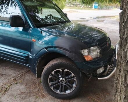 Зелений Міцубісі Паджеро, об'ємом двигуна 3.2 л та пробігом 245 тис. км за 3500 $, фото 1 на Automoto.ua
