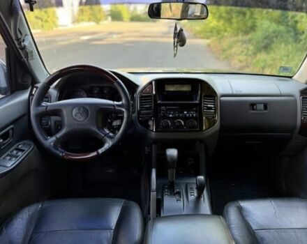 Зелений Міцубісі Паджеро, об'ємом двигуна 3.5 л та пробігом 136 тис. км за 7500 $, фото 5 на Automoto.ua