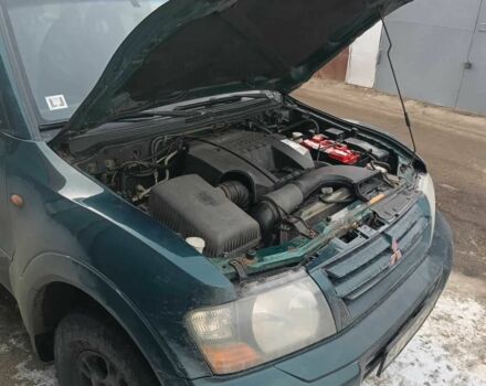 Зелений Міцубісі Паджеро, об'ємом двигуна 3.2 л та пробігом 416 тис. км за 6000 $, фото 3 на Automoto.ua