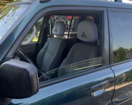 Зелений Міцубісі Паджеро, об'ємом двигуна 1.8 л та пробігом 205 тис. км за 5800 $, фото 4 на Automoto.ua