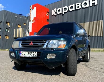Зеленый Мицубиси Паджеро, объемом двигателя 3.2 л и пробегом 327 тыс. км за 5000 $, фото 1 на Automoto.ua