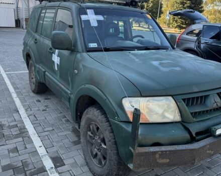 Зеленый Мицубиси Паджеро, объемом двигателя 3.2 л и пробегом 170 тыс. км за 3900 $, фото 4 на Automoto.ua